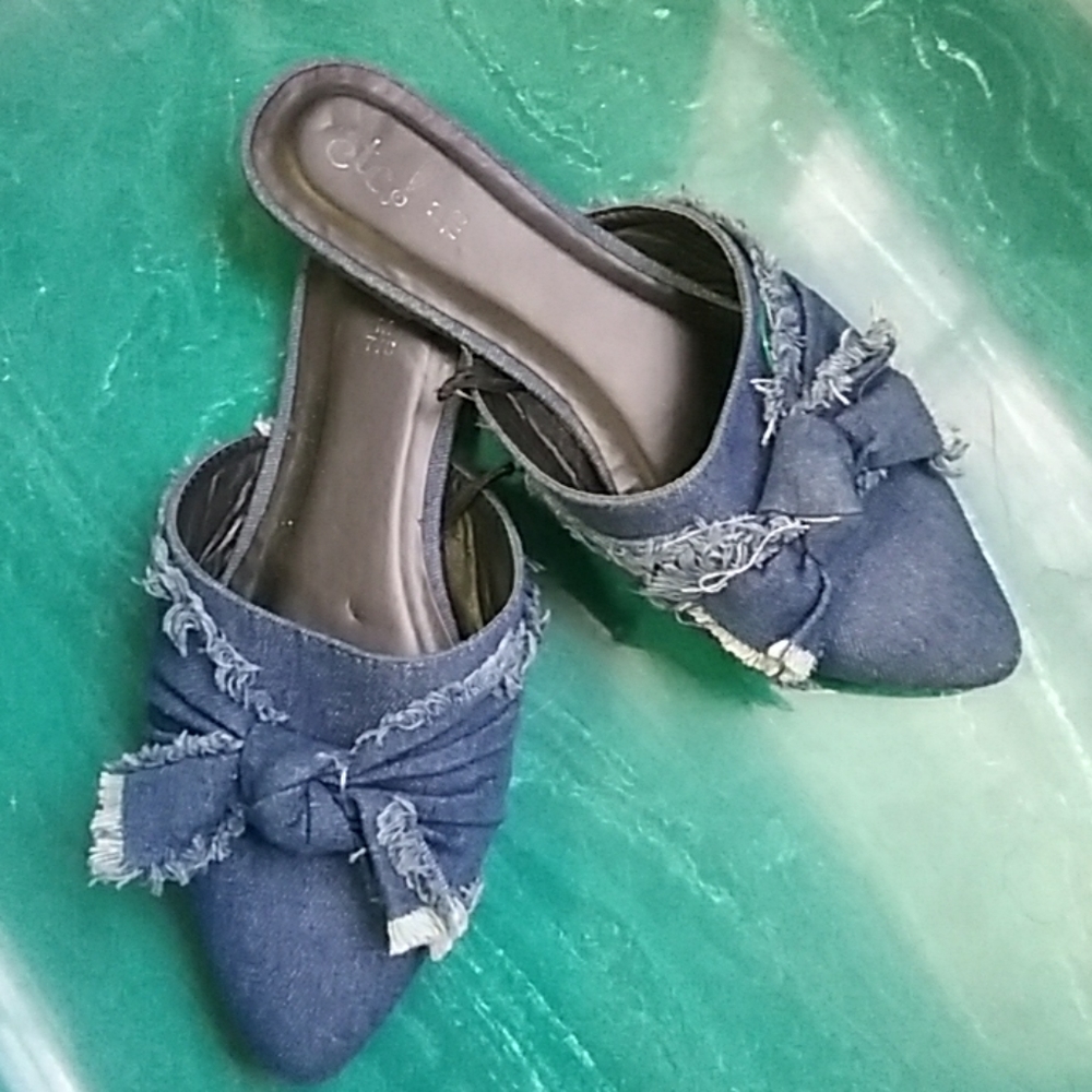 Sz. M (7/8) Pointy Toe Bow Denim Flat Mule